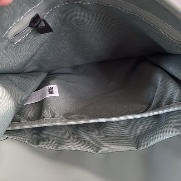 NWOT Rains mini backpack - Picture 7 of 15